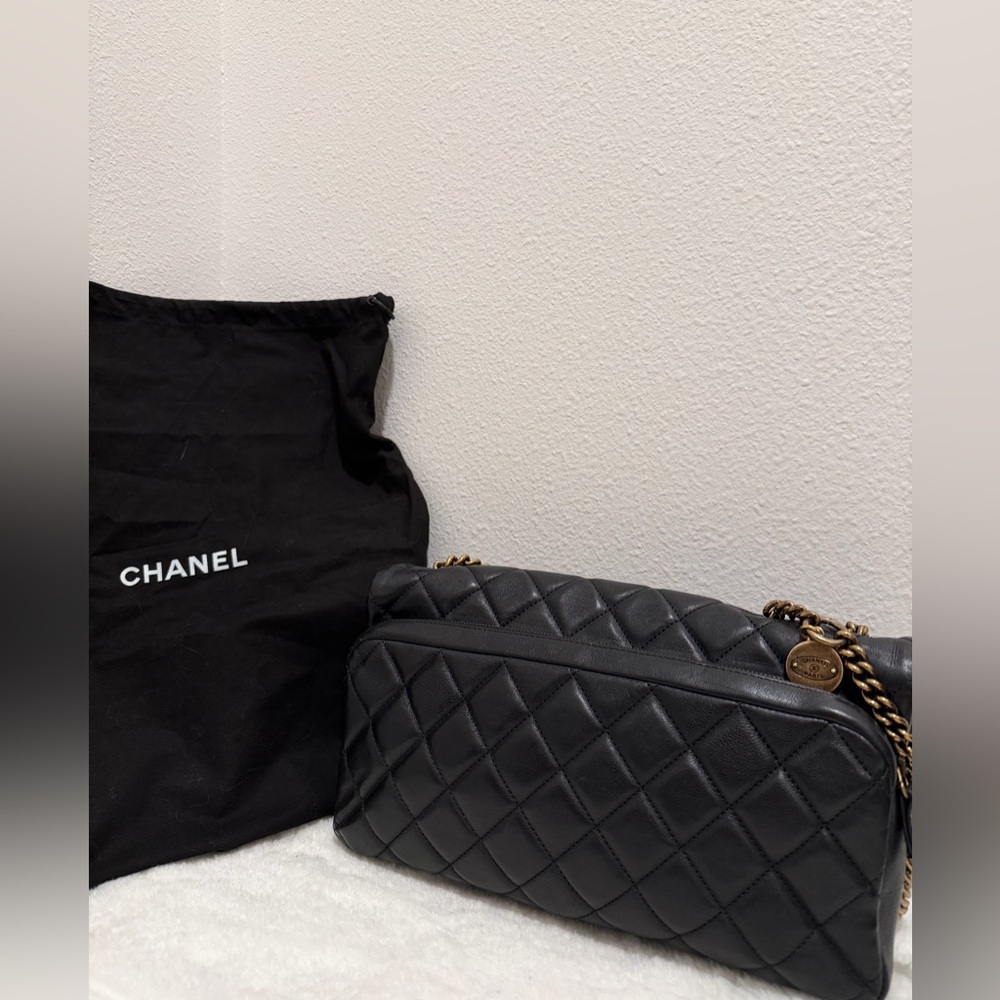 🖤 Chanel CC Crown Flap Bag - Picture 2 of 6